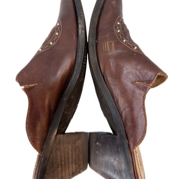 Ariat Womens Size 7 Mule Brown Leather Slip On Western Studded Medallion Heel - Picture 7 of 8